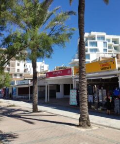 Palma - Pandemie Megapark & leere Shops Arenal Juli 2020