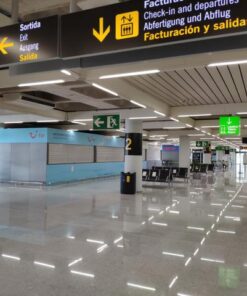 Palma - Pandemie leer Ankunftshalle Flughafen März 2021